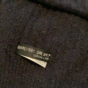 Barefoot Dreams Cozy Scarf NWOT